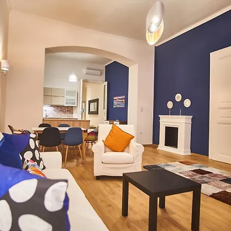 D20 | Apartment Budapest
