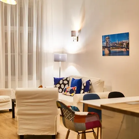 Apartment D20 |