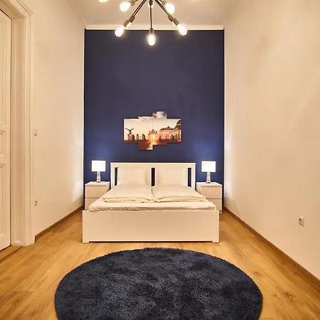 Apartment D20 |