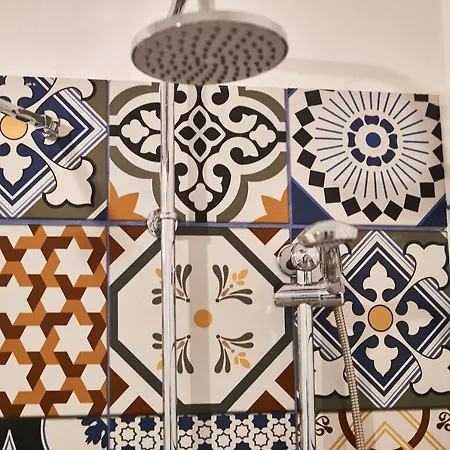 D20 | Διαμέρισμα *